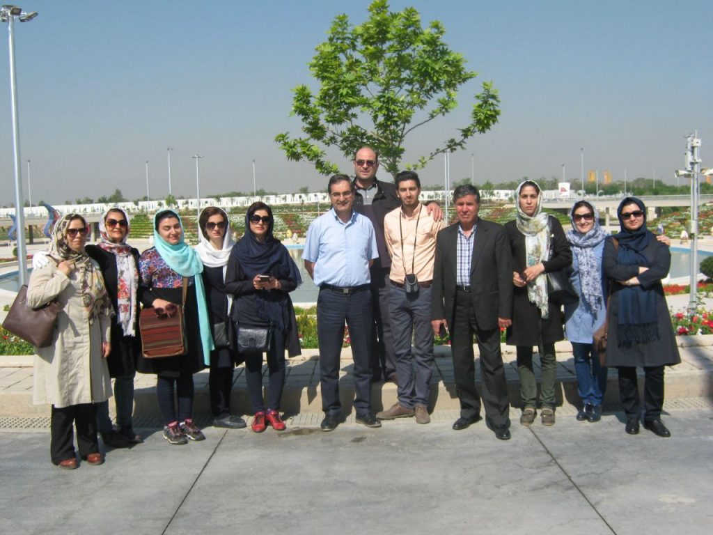 نمایشگاه تهران و فرهنگستان